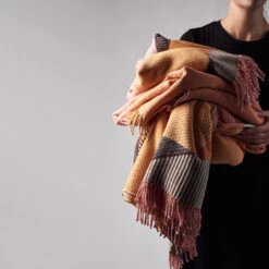 Metric Focus No. 1 -puuvillahuopa 9 Metric Focus No. 1 -puuvillahuopa -Klippan Yllefabrik Kauppa 47135 01 05 803d6c6c05