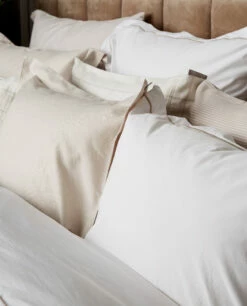 Lexington Hotel Sateen Jacquard Tyynyliina 65x65 Cm -Klippan Yllefabrik Kauppa 502959 01 4 EnvironmentImage f4a42ef678