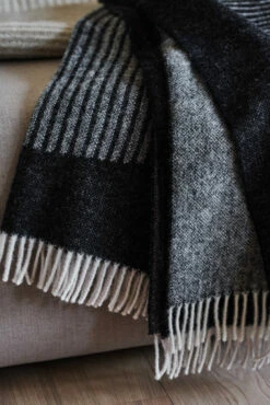 Circles Villahuopa 130x185 Cm -Klippan Yllefabrik Kauppa 504262 01 10 EnvironmentImage 2897cbeaf5