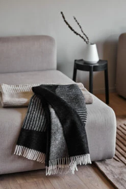 Circles Villahuopa 130x185 Cm -Klippan Yllefabrik Kauppa 504262 01 20 EnvironmentImage 8fd8fc88b4