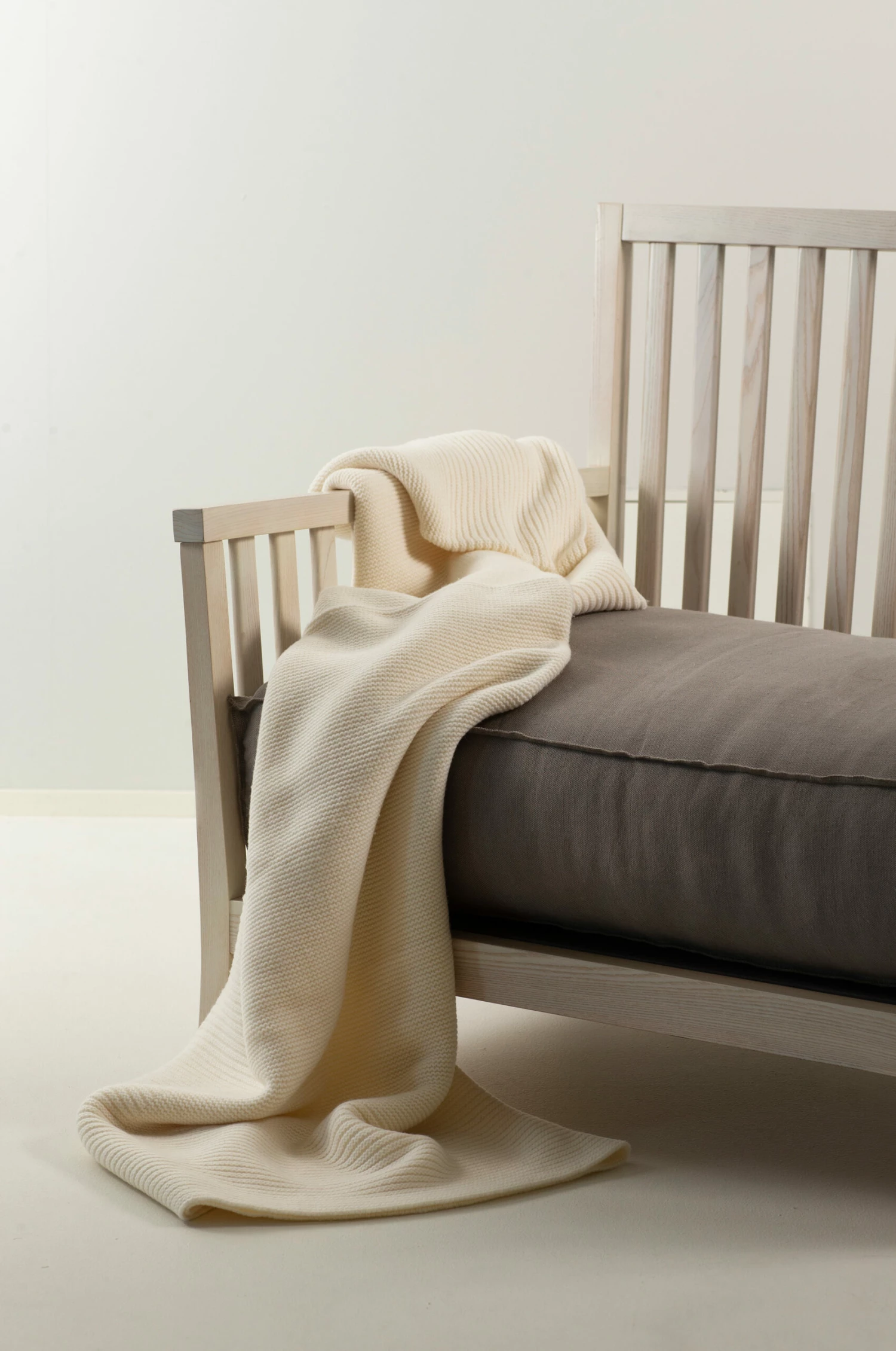 Avery Huopa 130x170 Cm 2 Avery Huopa 130x170 Cm - Image 2