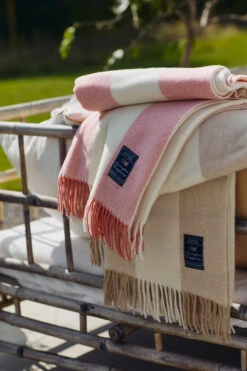 Lexington Block Striped Recycled Wool -huopa 130x170 Cm -Klippan Yllefabrik Kauppa 510366 01 4 EnvironmentImage 0c6f43a71c