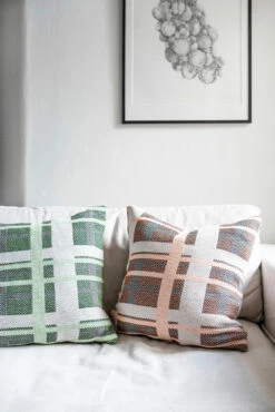 Tradition Tyynynpäällinen 50 X 50 Cm 6 Tradition Tyynynpäällinen 50 X 50 Cm -Klippan Yllefabrik Kauppa 513907 01 5 EnvironmentImage 51c8c18a22