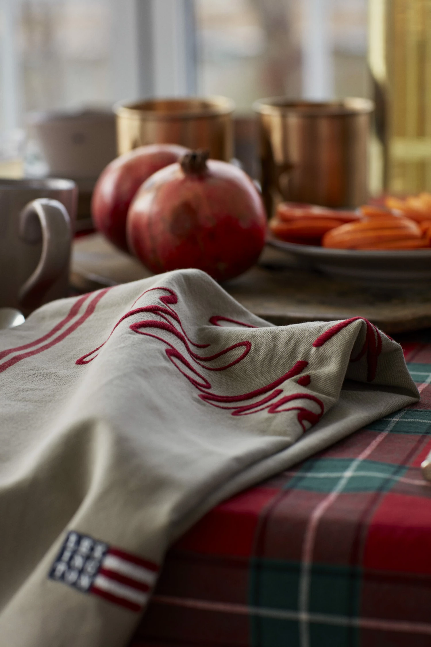 Lexington Happy Holidays Embroidered -keittiöpyyhe 50 X 70 Cm 4 Lexington Happy Holidays Embroidered -keittiöpyyhe 50 X 70 Cm - Image 4