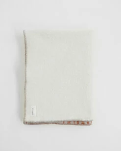 Aiyana Viltti 130 X 180 Cm 8 Aiyana Viltti 130 X 180 Cm -Klippan Yllefabrik Kauppa 569641 01 22 ProductImageExtra 66910174b9