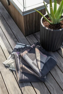 Mette Ditmer Bauhaus Viltti 127 X 170 Cm -Klippan Yllefabrik Kauppa 570552 01 43 EnvironmentImage 88be5ebd8c